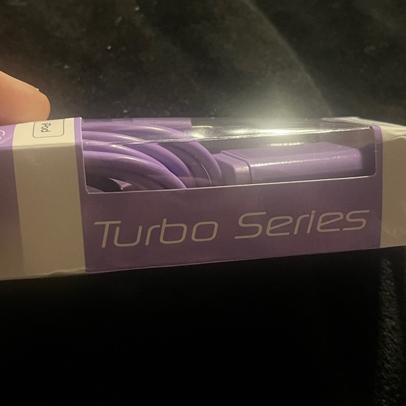 Wireless Gear 10’ Lightning Cable and wall charger For IPhone | Lavender - Picture 3 of 4